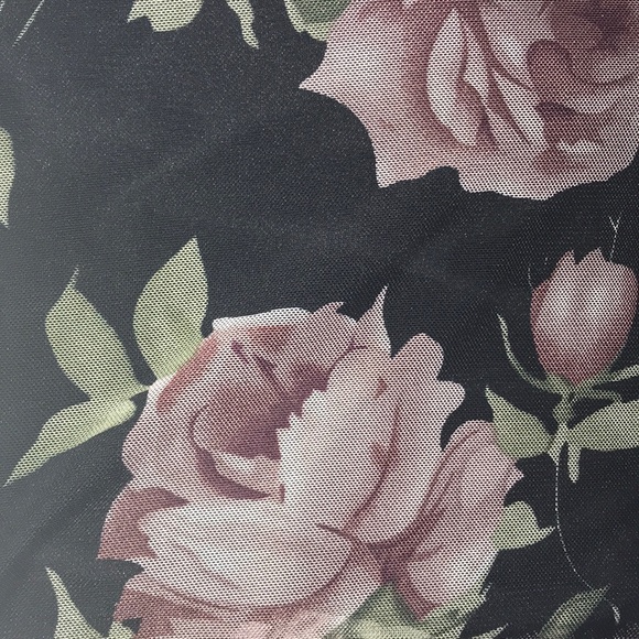 OBSESSIVE LOVE (lg) Floral CvrUp & Blk Dress - Picture 3 of 12